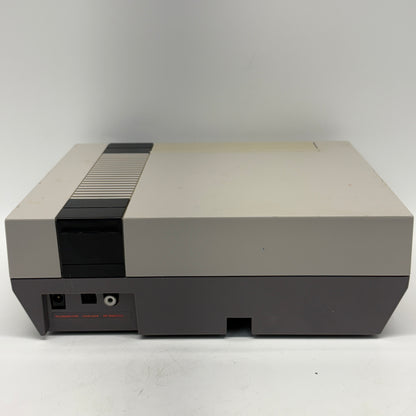 Nintendo Entertainment System NES Video Game Console NES-001 Gray