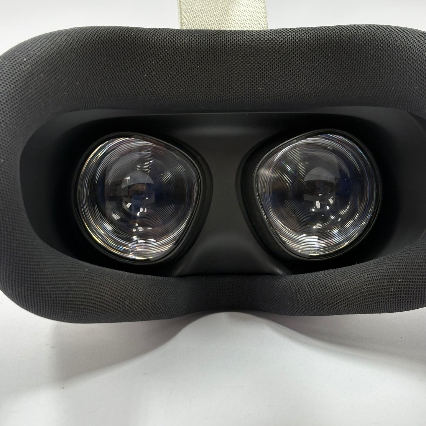 Meta Quest 3S 128GB Standalone All-in-One VR Headset P97