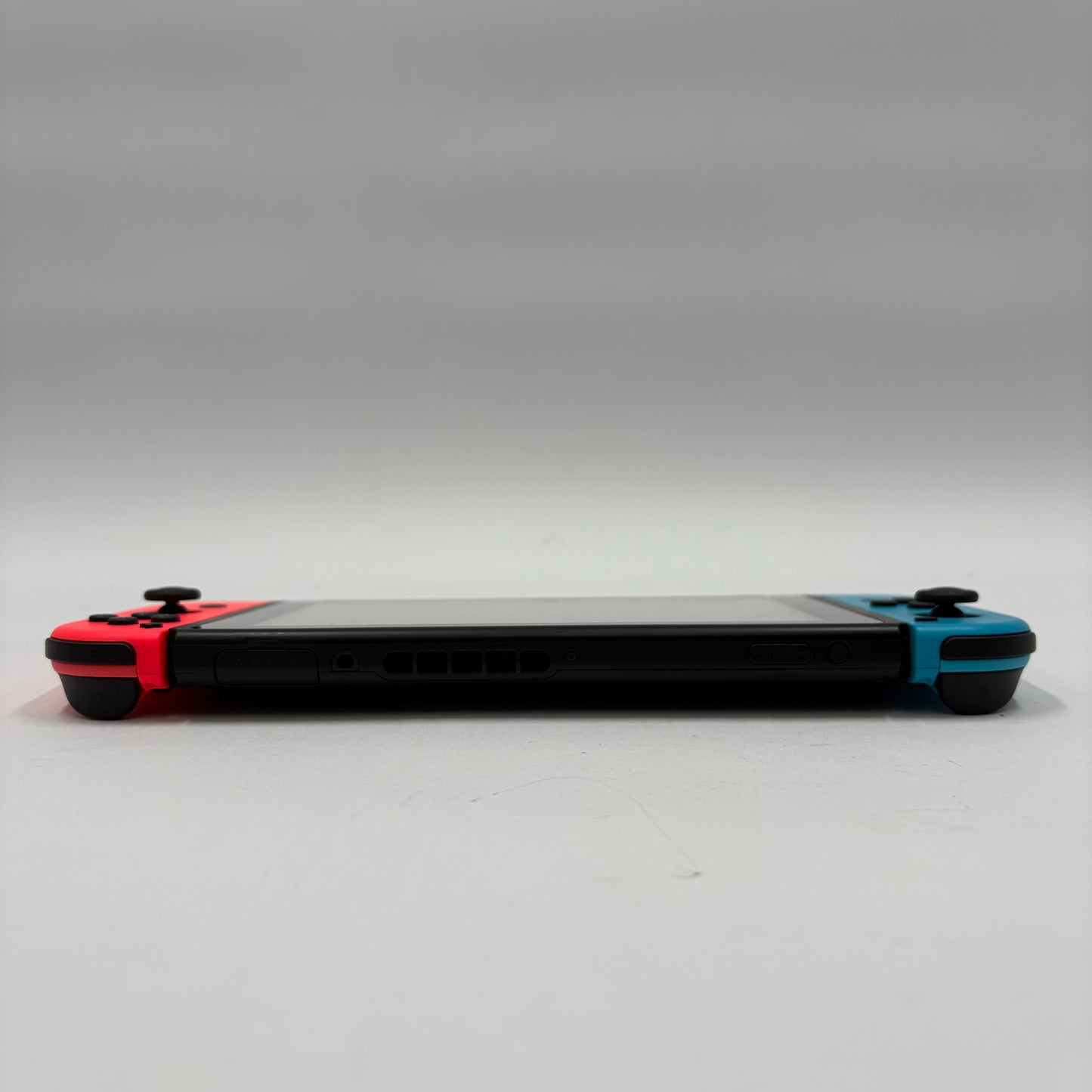 Nintendo Switch v2 Video Game Console HAC-001(-01)  Red/Blue