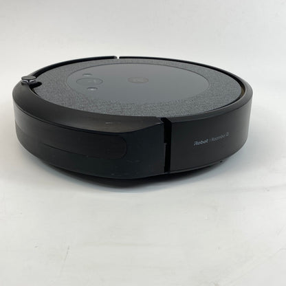 iRobot Roomba i3+ Robot Vacuum i3550 with Base and Replenishment kit