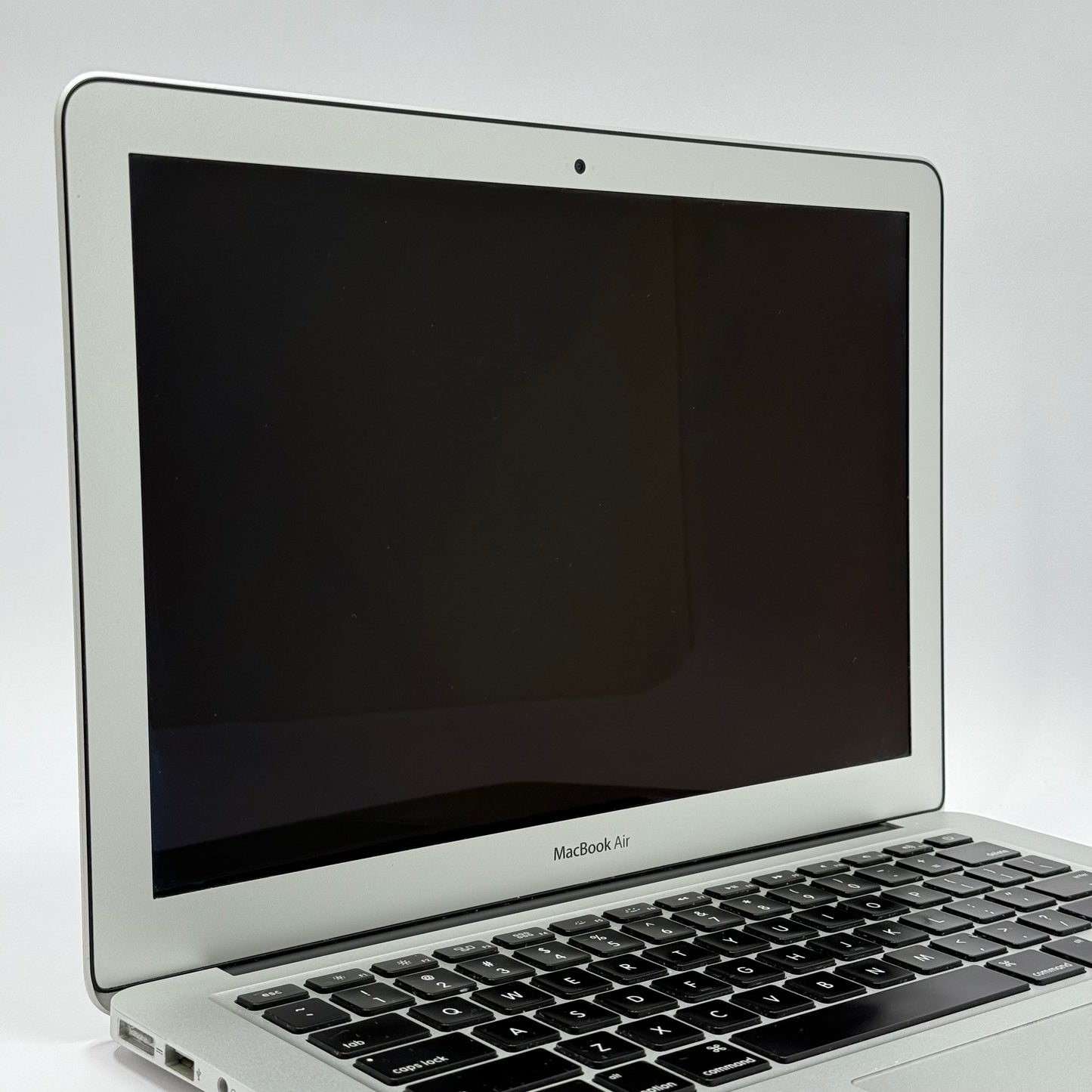 2017 Apple MacBook Air 13.3" i5 1.8GHz 8GB RAM 128GB SSD Silver A1466