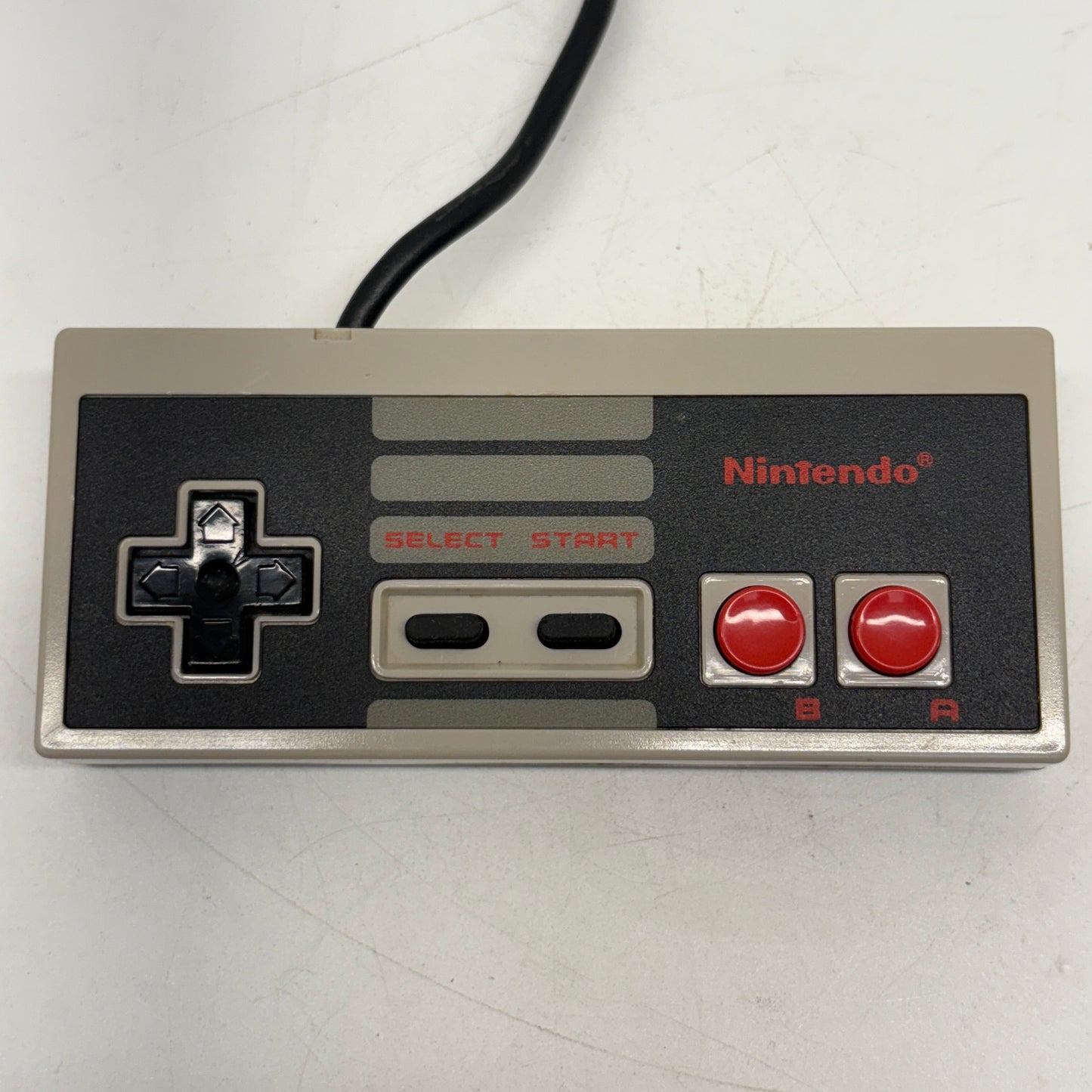 Nintendo Entertainment System NES Video Game Console NES-001 Gray