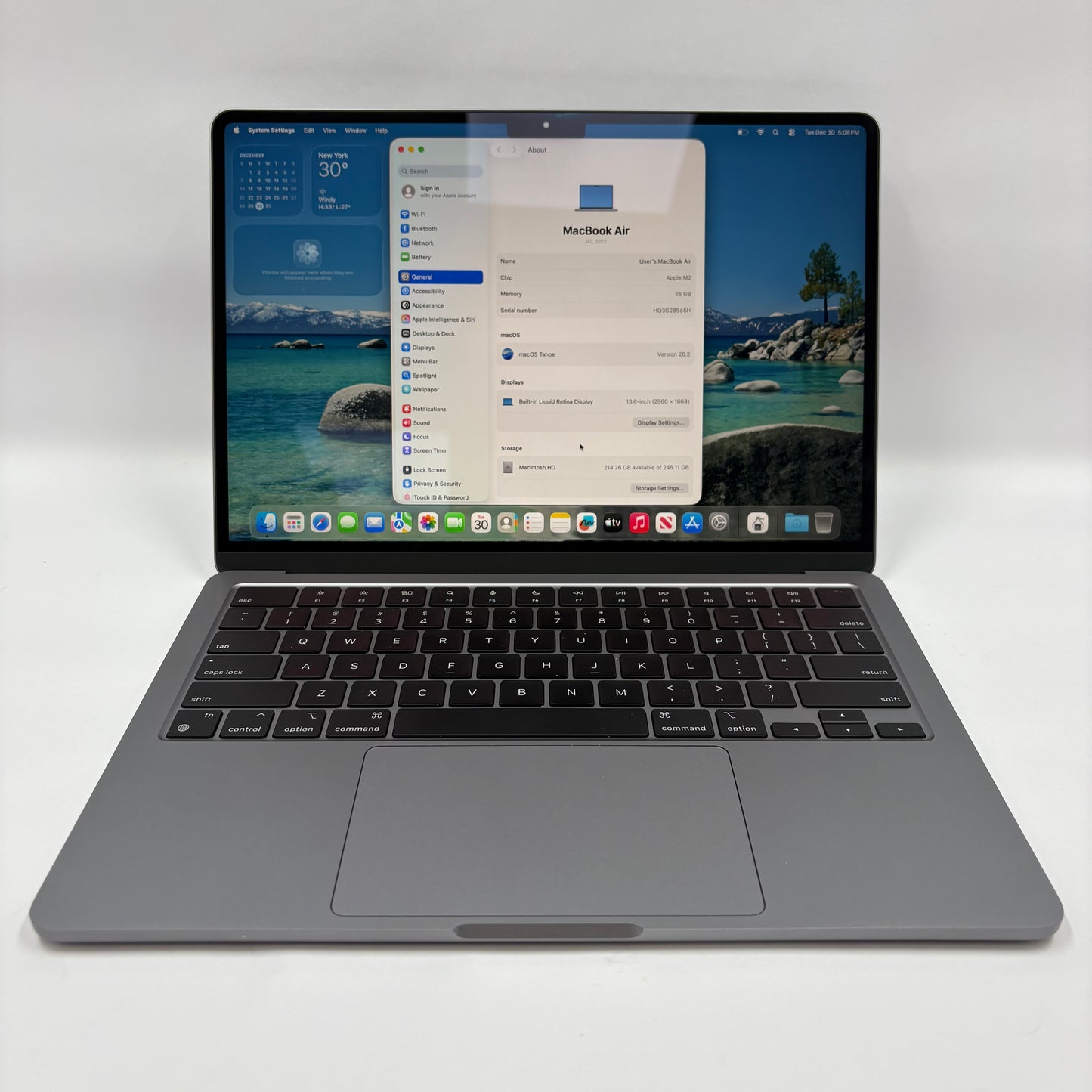 2022 Apple MacBook Air 13.6" M2 8 Core 3.5GHz 16GB RAM 256GB SSD MC7U4LL/A