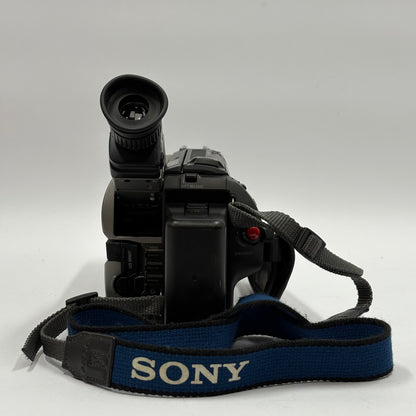 Sony Handycam Vision Cassette Video Camcorder CCD-TRV65 Camera Only