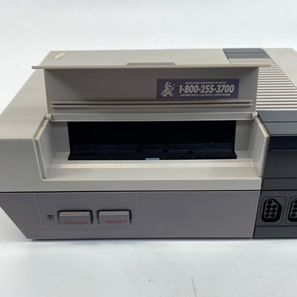 Nintendo Entertainment System NES Video Game Console NES-001 Gray