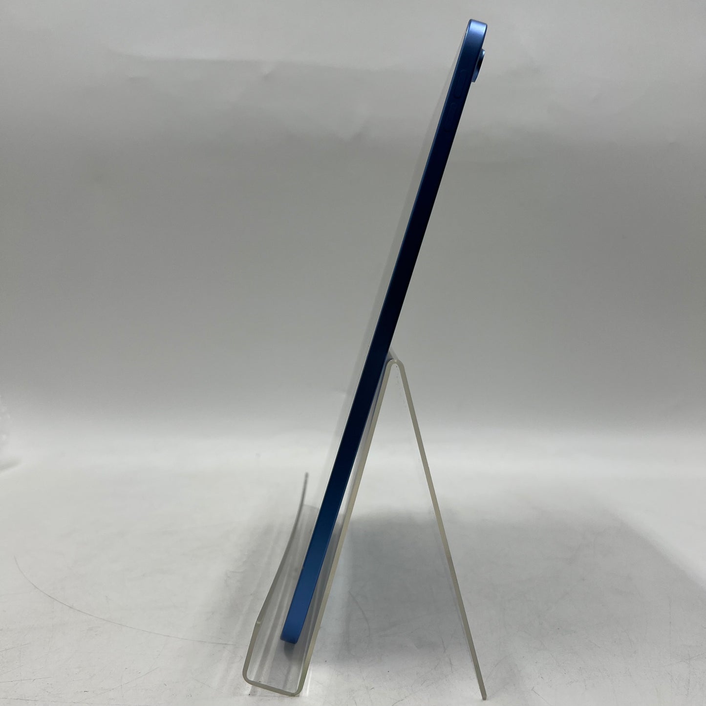 WiFi Only Apple iPad 10th Gen 64GB 18.5 Blue MPQ13LL/A