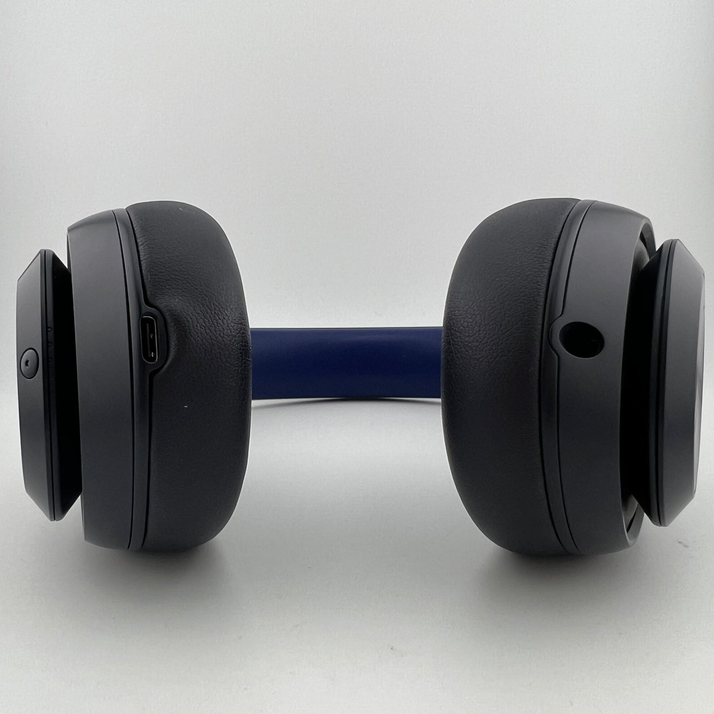 Beats Studio Pro Wireless Noise Cancelling Over-Ear Bluetooth Headphones Blue A2924