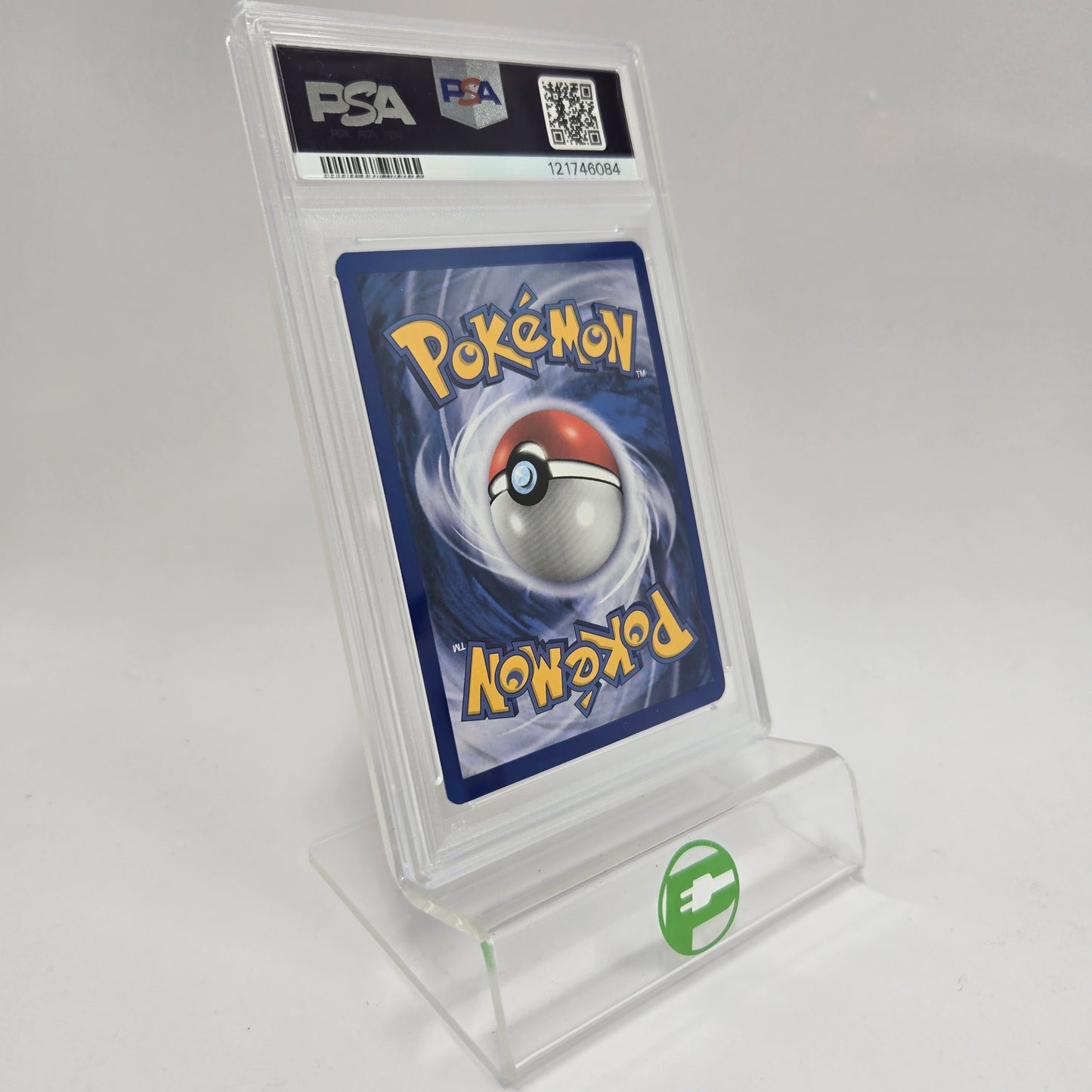 Pokémon TCG Charizard #4 Base Set 2 Trading Card 4/130 Near Mint PSA 7